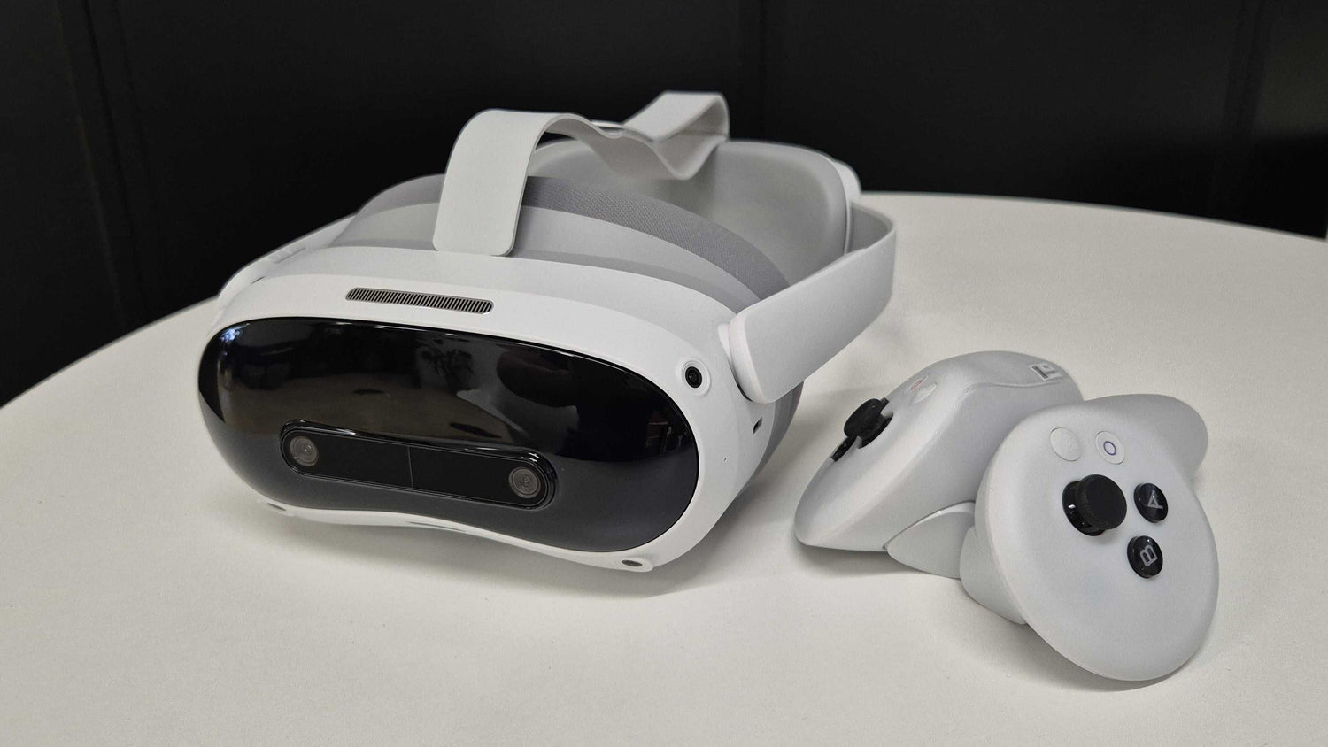 Virtual Reality (VR) Headsets