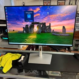 πΊ Dell UltraSharp U2723QE 27β 4K UHD USB-C Hub Monitor β IPS Black β Pro Display