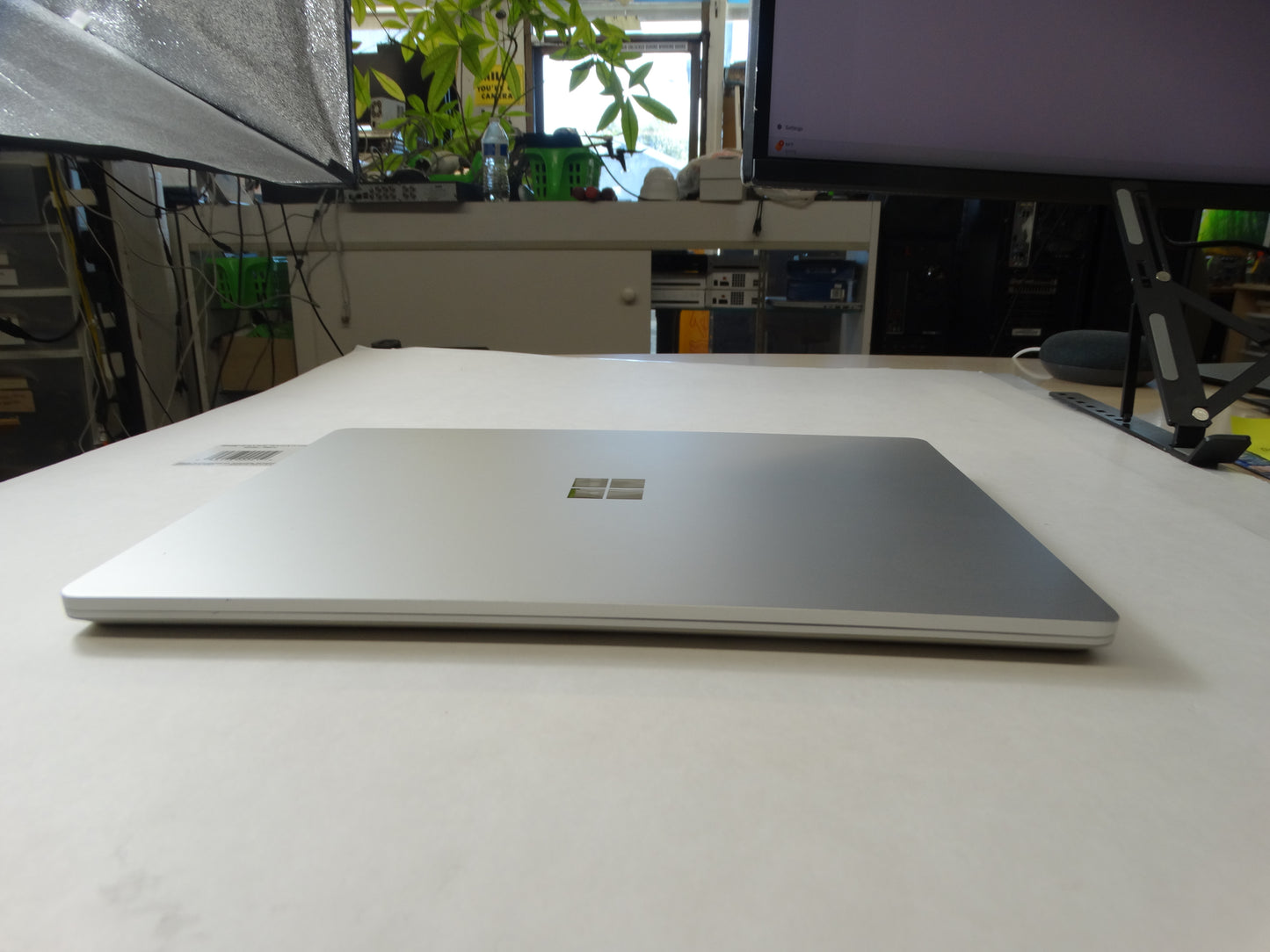 Microsoft Surface Laptop – Intel i5-1035G1, 4GB RAM, 60GB SSD, Windows 11 Pro, 12.3” Touch