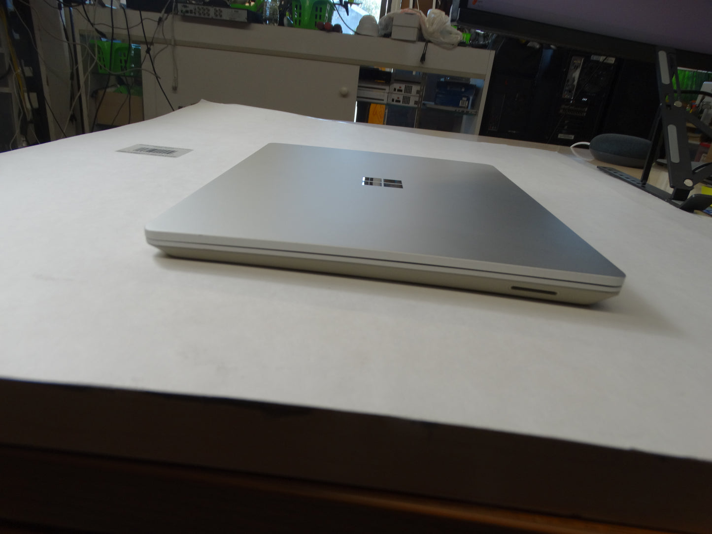 Microsoft Surface Laptop – Intel i5-1035G1, 4GB RAM, 60GB SSD, Windows 11 Pro, 12.3” Touch