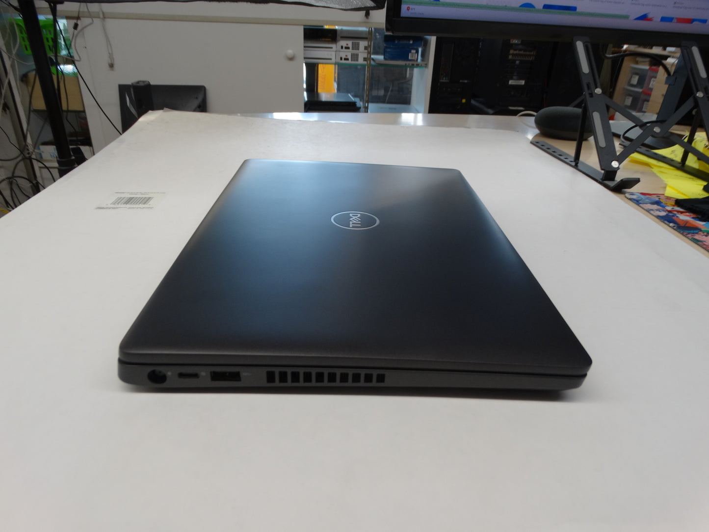 Dell Latitude 5400 14" Laptop – Intel i5-8365U, 8GB RAM, 250GB SSD, Windows 10 Pro, FHD 1080p, 95% Battery