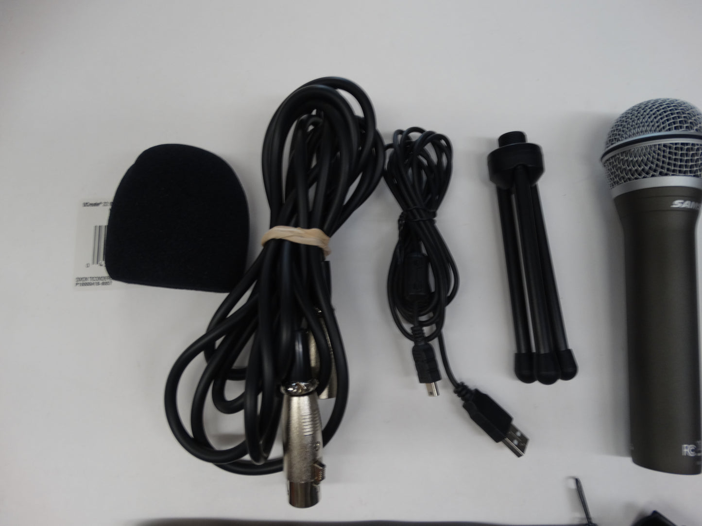 Samson Q2U Recording & Podcasting Pack – USB/XLR Dynamic Microphone with Accessories