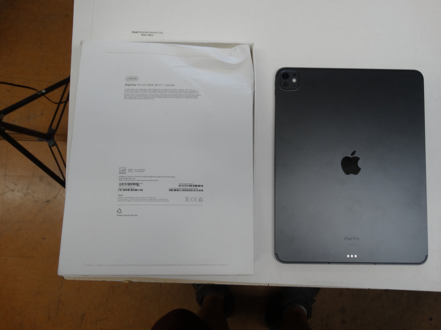 Apple iPad Pro 13” 256GB M4 Wi-Fi + Cellular Tablet – Brand New, A2926
