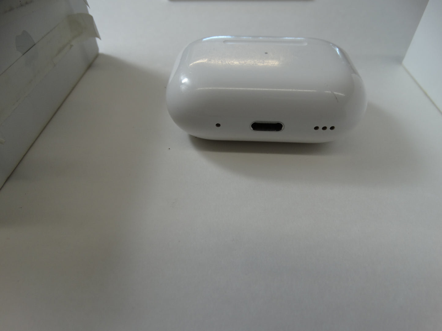 Apple AirPods Pro 2nd Gen with MagSafe Charging Case – MTJV3LL/A