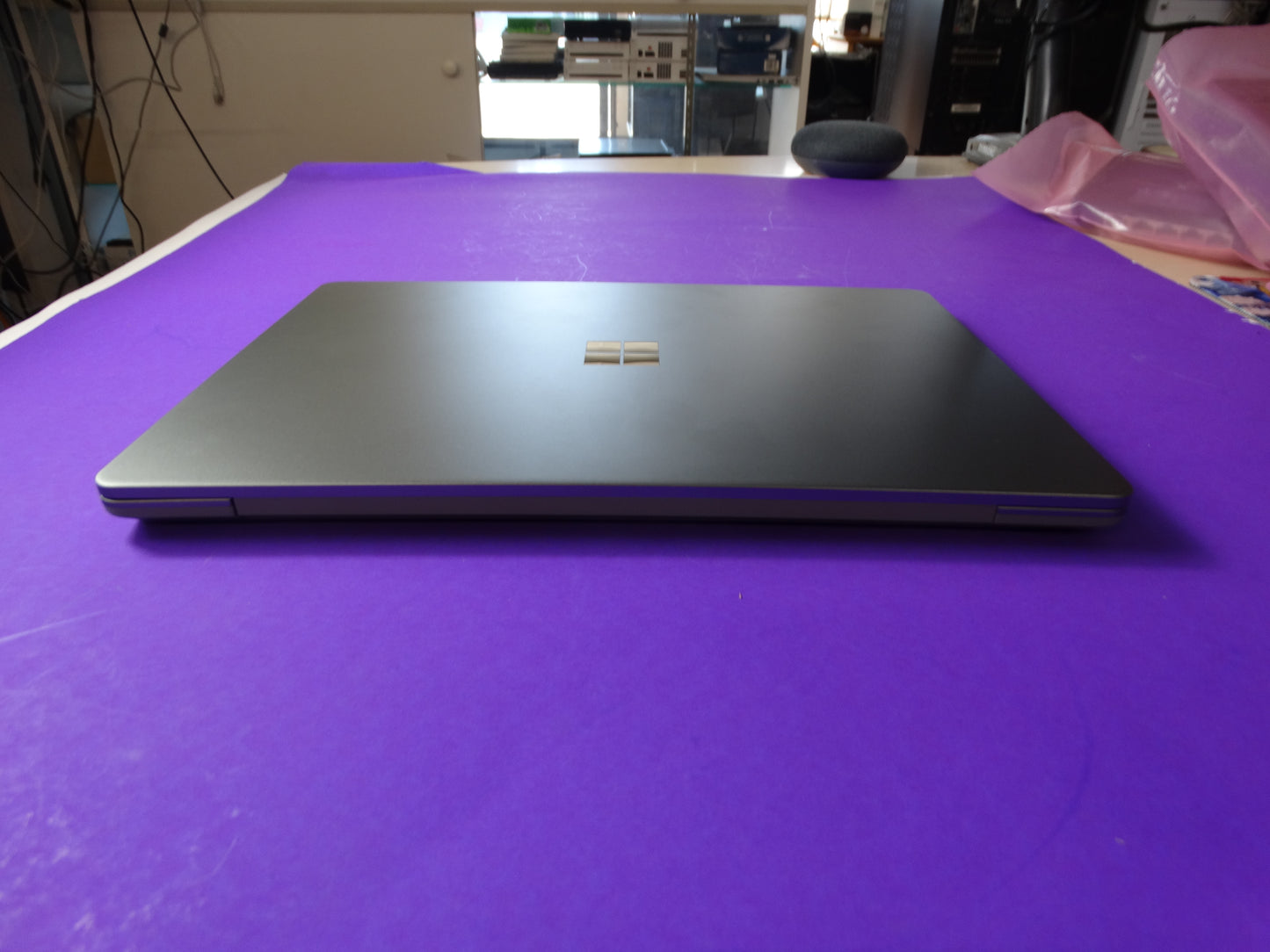 Microsoft Surface Laptop Go 2 – Intel Core i5-1135G7, 8GB RAM, 128GB SSD – 100% Battery