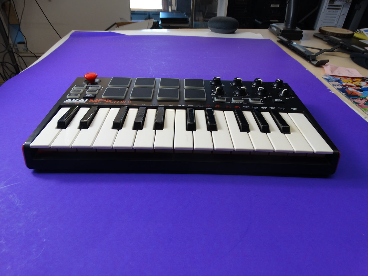Akai Professional MPK Mini MK2 – 25-Key MIDI Keyboard & Beat Pad Controller