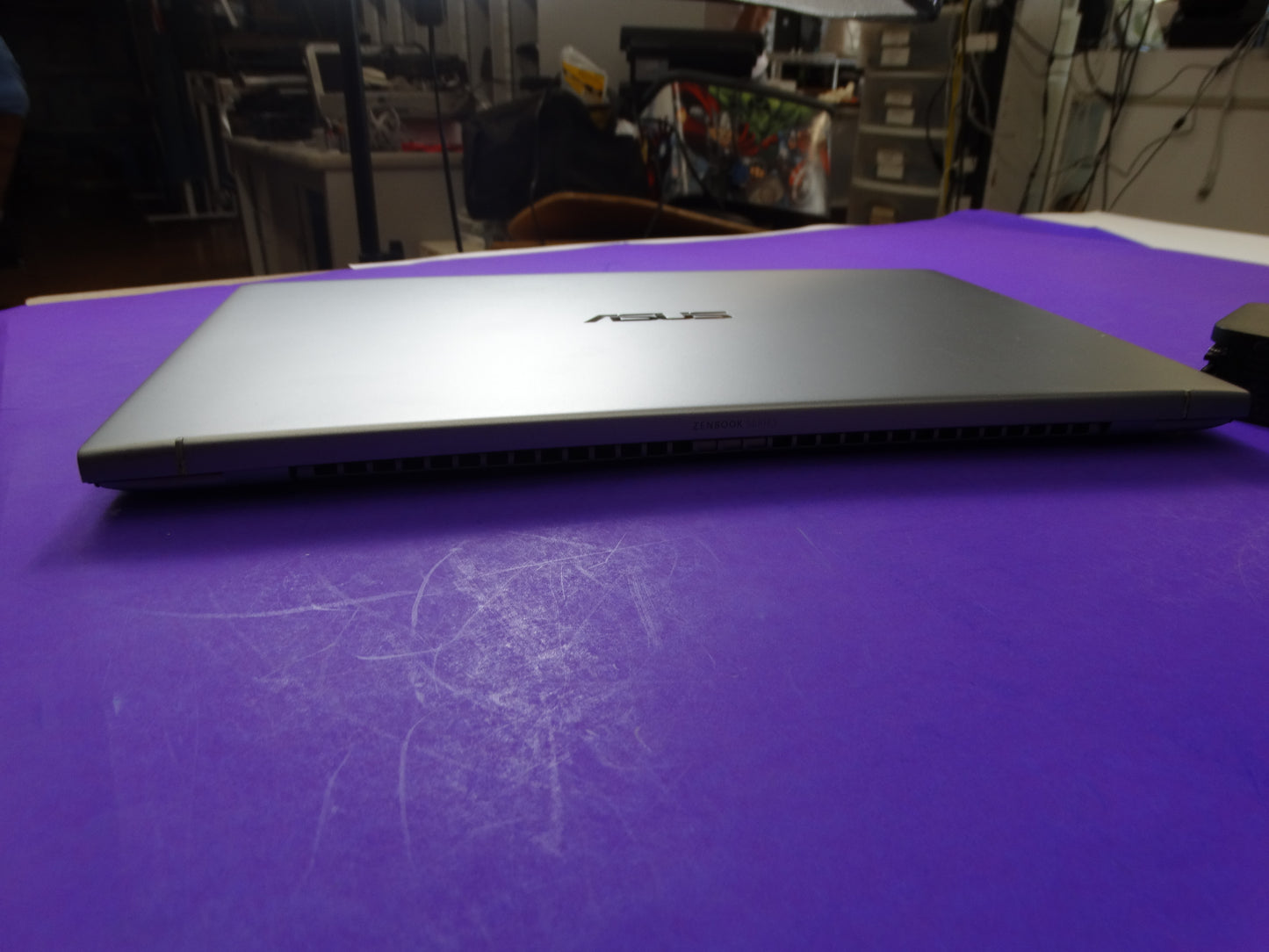 Asus ZenBook 14 – AMD Ryzen 5 4500U, 8GB RAM, 256GB SSD, Windows 11 Home