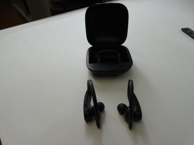 Beats Powerbeats Pro Black – True Wireless Bluetooth Earphones with Mic - WeBuyElectronic