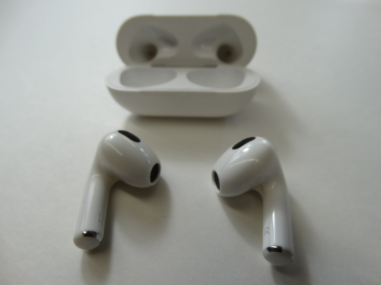 Apple AirPods 3rd Generation ā Wireless Bluetooth Earbuds with MagSafe Charging Case