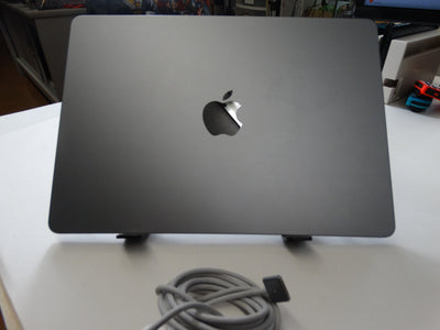 Apple MacBook Air M2 – 13.6" Retina, 8GB RAM, 256GB SSD, 100% Battery (A2681) - WeBuyElectronic