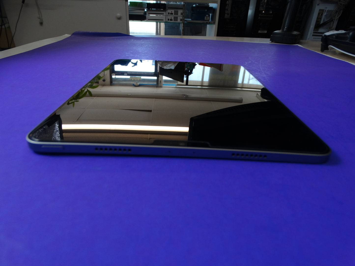 Apple iPad Pro 11-inch (4th Gen, 2022) ā 128GB Wi-Fi, Model A2759