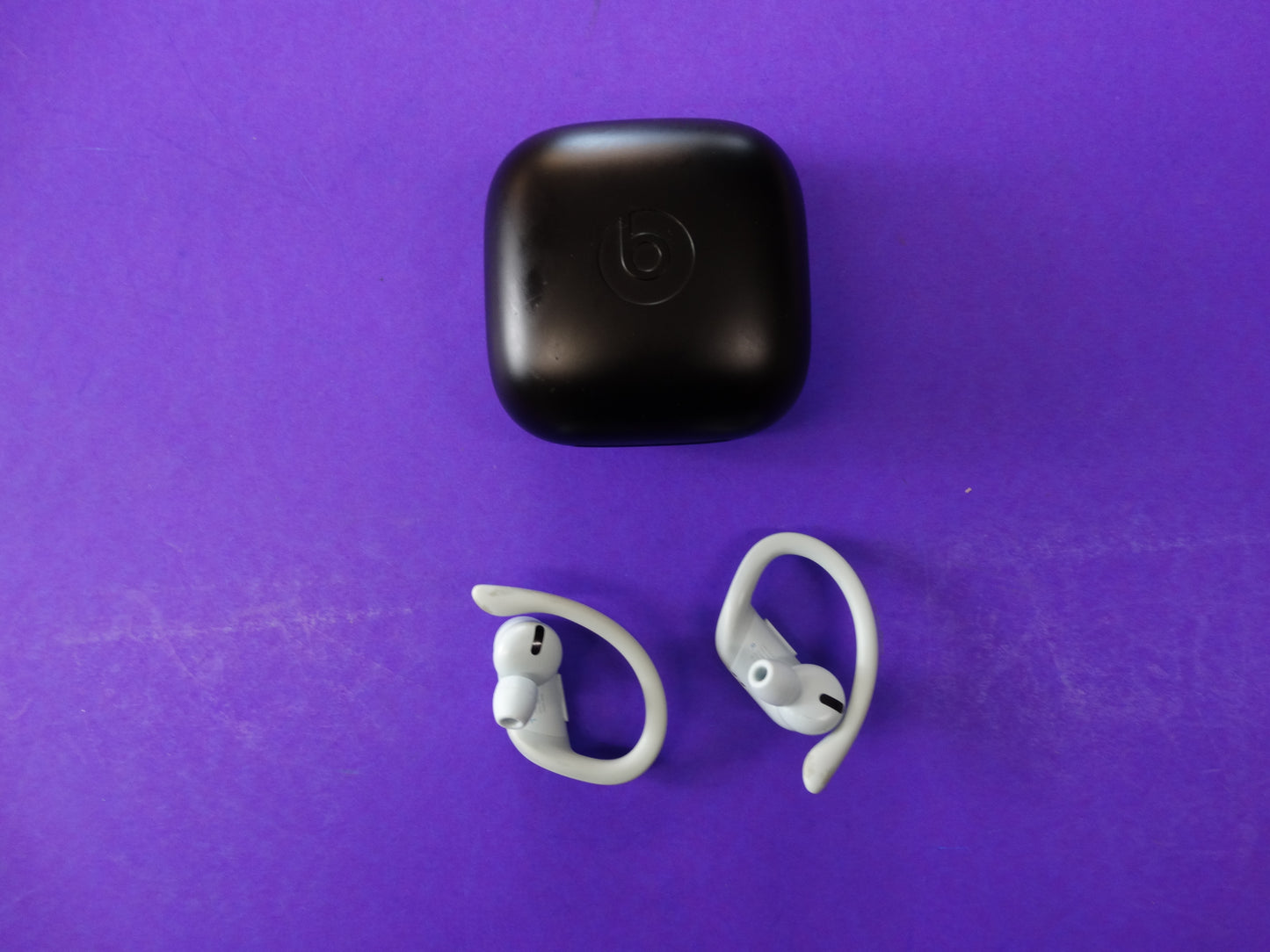 Beats Powerbeats Pro β True Wireless Earphones with Ear Hooks, Blue (Sports Design)