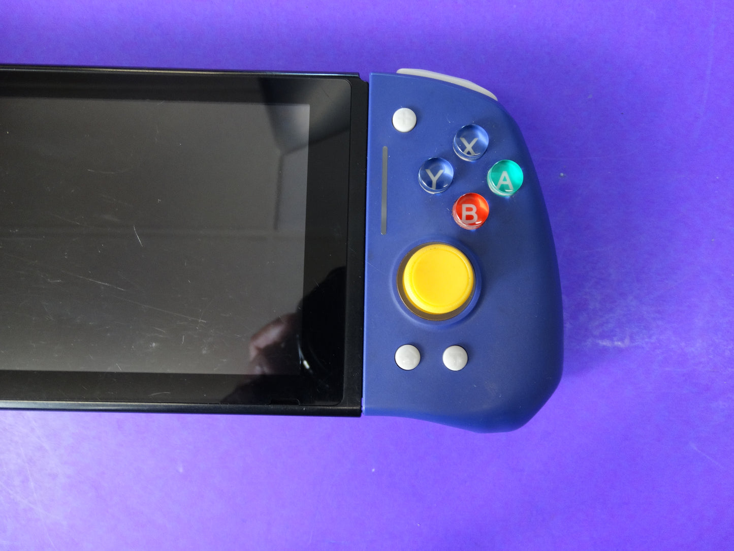 Nintendo Switch XAJ1000 Console bundled with Hori Split Pad Pro Controllers