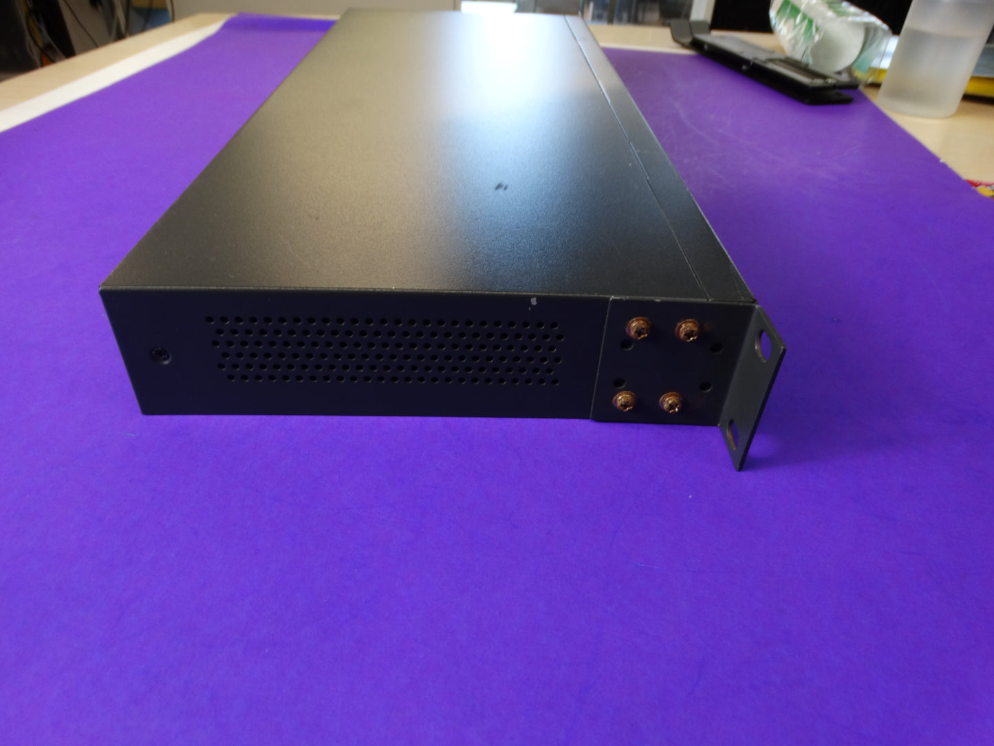TP-Link TL-SF1024 24-Port 10/100Mbps Fast Ethernet Switch – Rackmount, Plug & Play