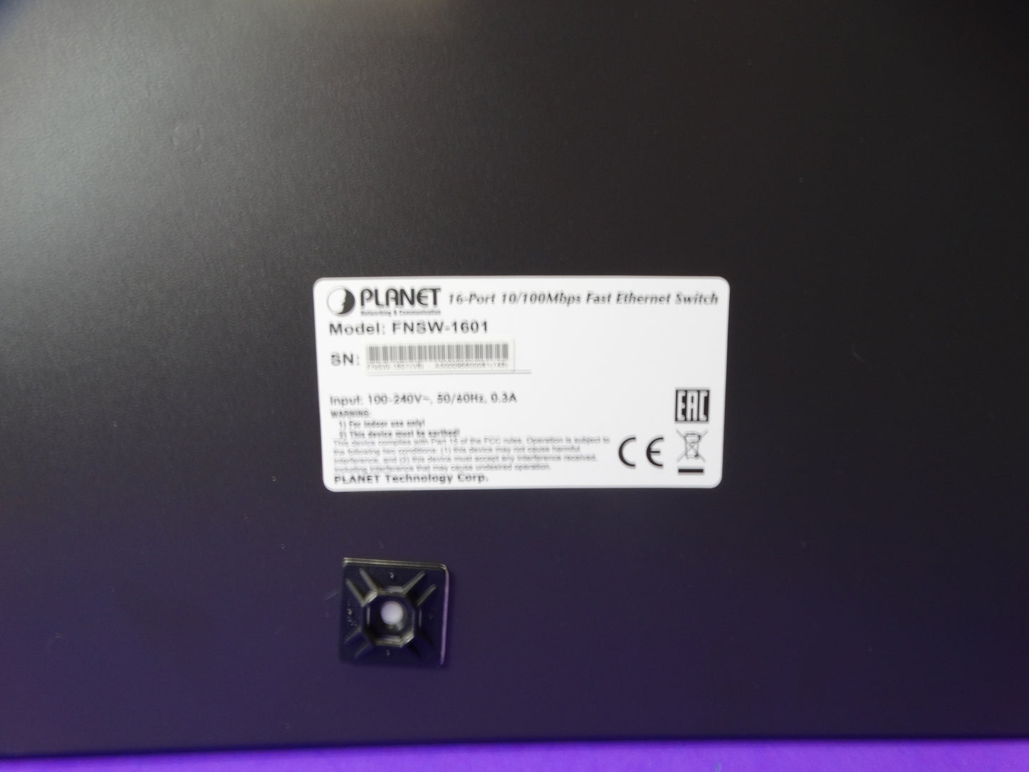PLANET FNSW-1601, a 16-Port 10/100Mbps Fast Ethernet Switch by PLANET Technology Corp.