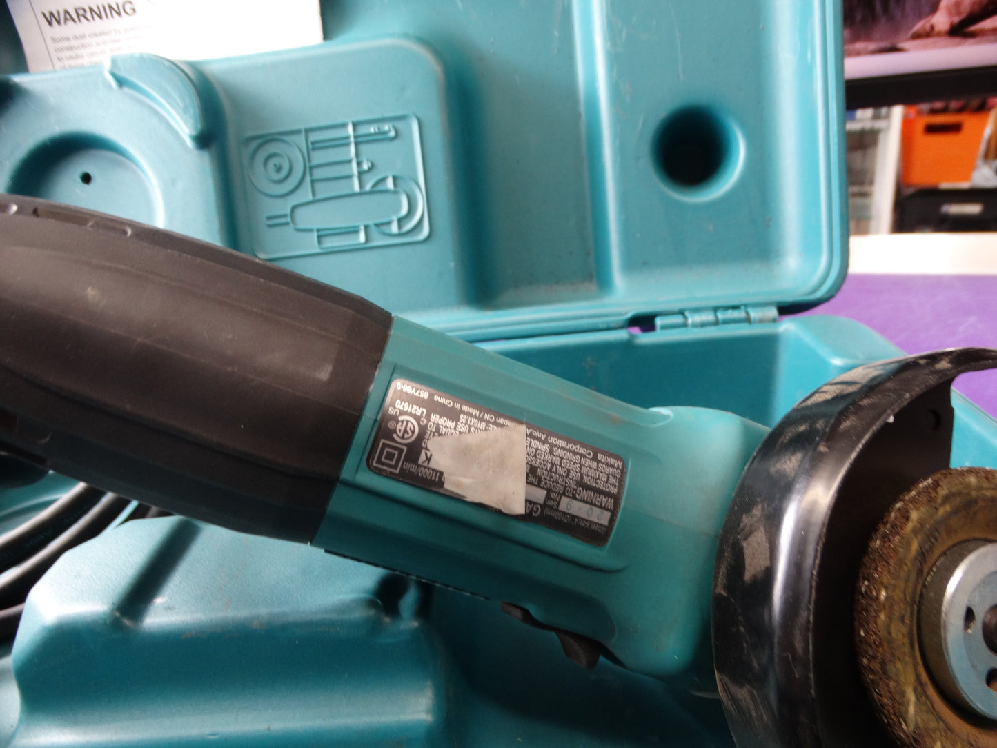 Makita 9557NB 4-1/2” Angle Grinder with Hard Case – 7.5 Amp, 11,000 RPM - WeBuyElectronic