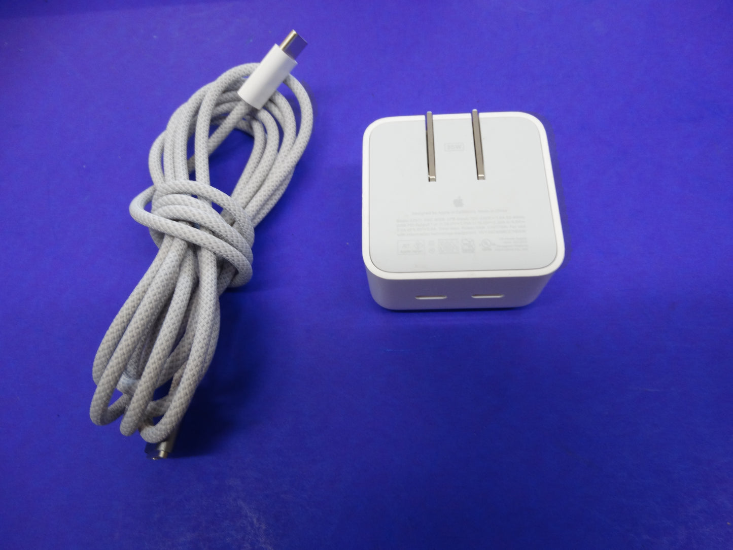 Apple MacBook Air M3 (A3114) – 13” 8-Core Laptop, 8GB RAM, 512GB SSD, 100% Battery (44 Cycles) – macOS Tahoe 26.0.1 - WeBuyElectronic