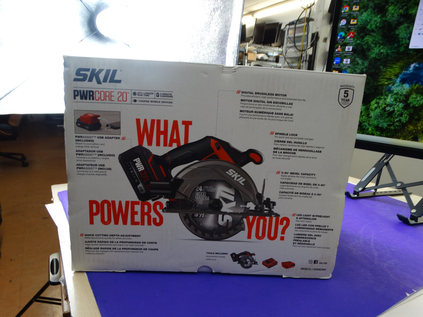 SKIL PWRCore 20V Brushless Circular Saw Kit is a cordless power tool