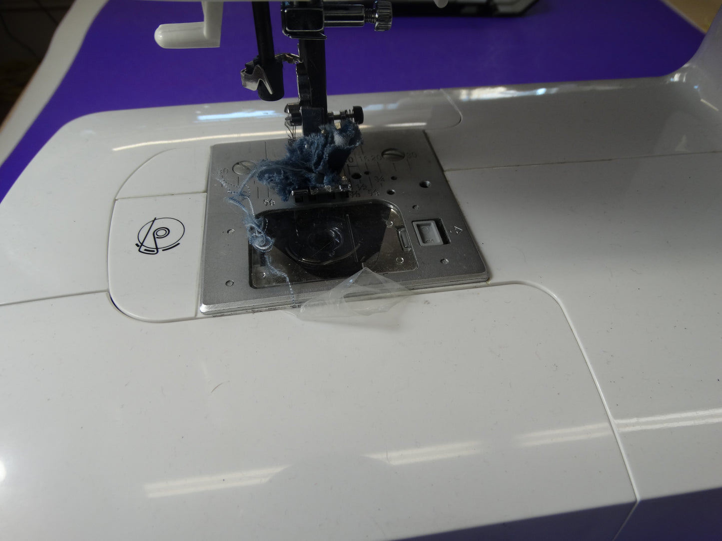 JUKI HZL-K85 Computerized Sewing Machine – 150 Stitch Patterns & Automatic Buttonholes