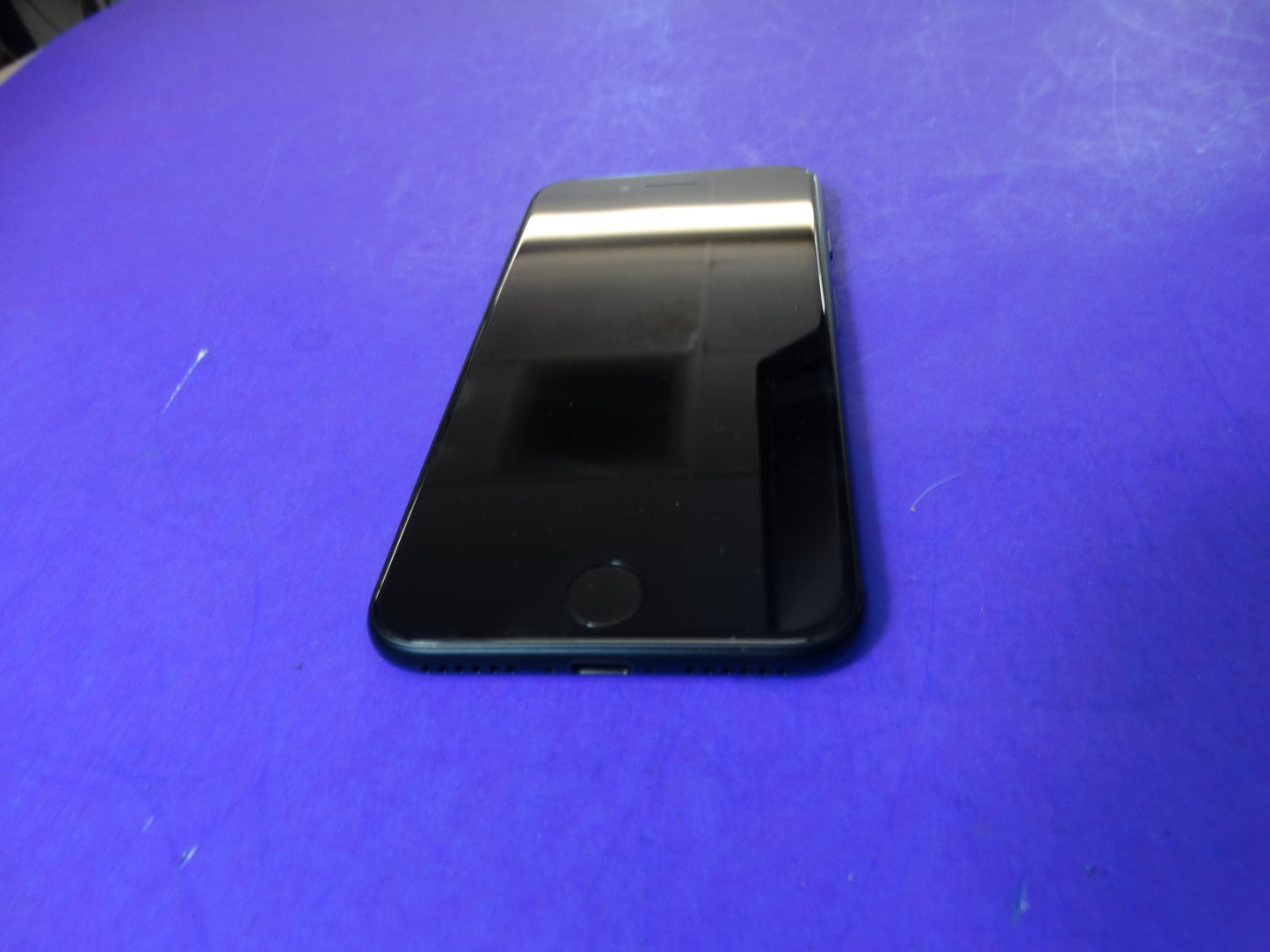 Apple iPhone SE (3rd Generation) – 64GB Unlocked Smartphone – 100% Battery Health