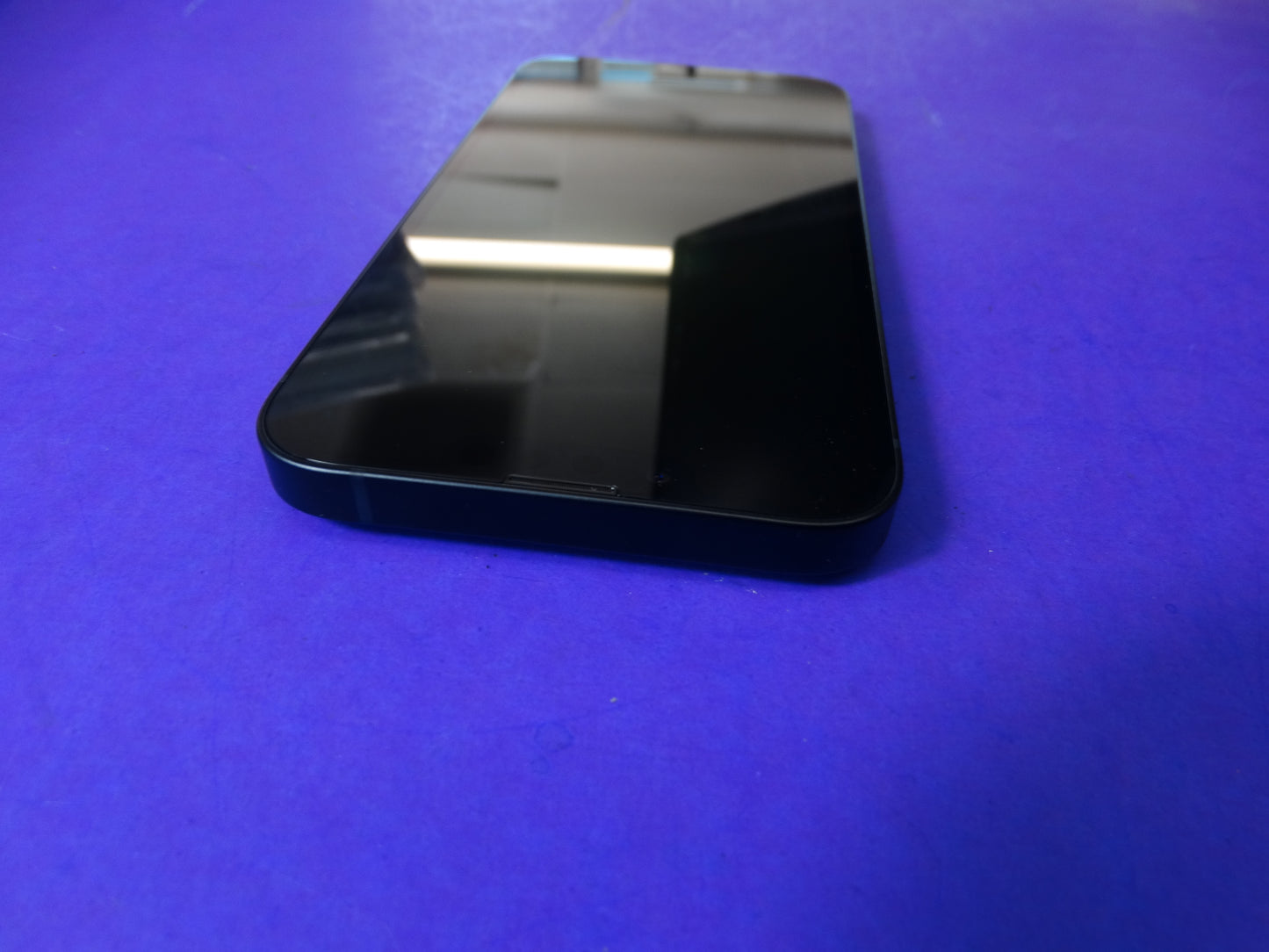 Apple iPhone 13 (Midnight, 128GB) – Tracfone / Straight Talk – 100% Battery Health