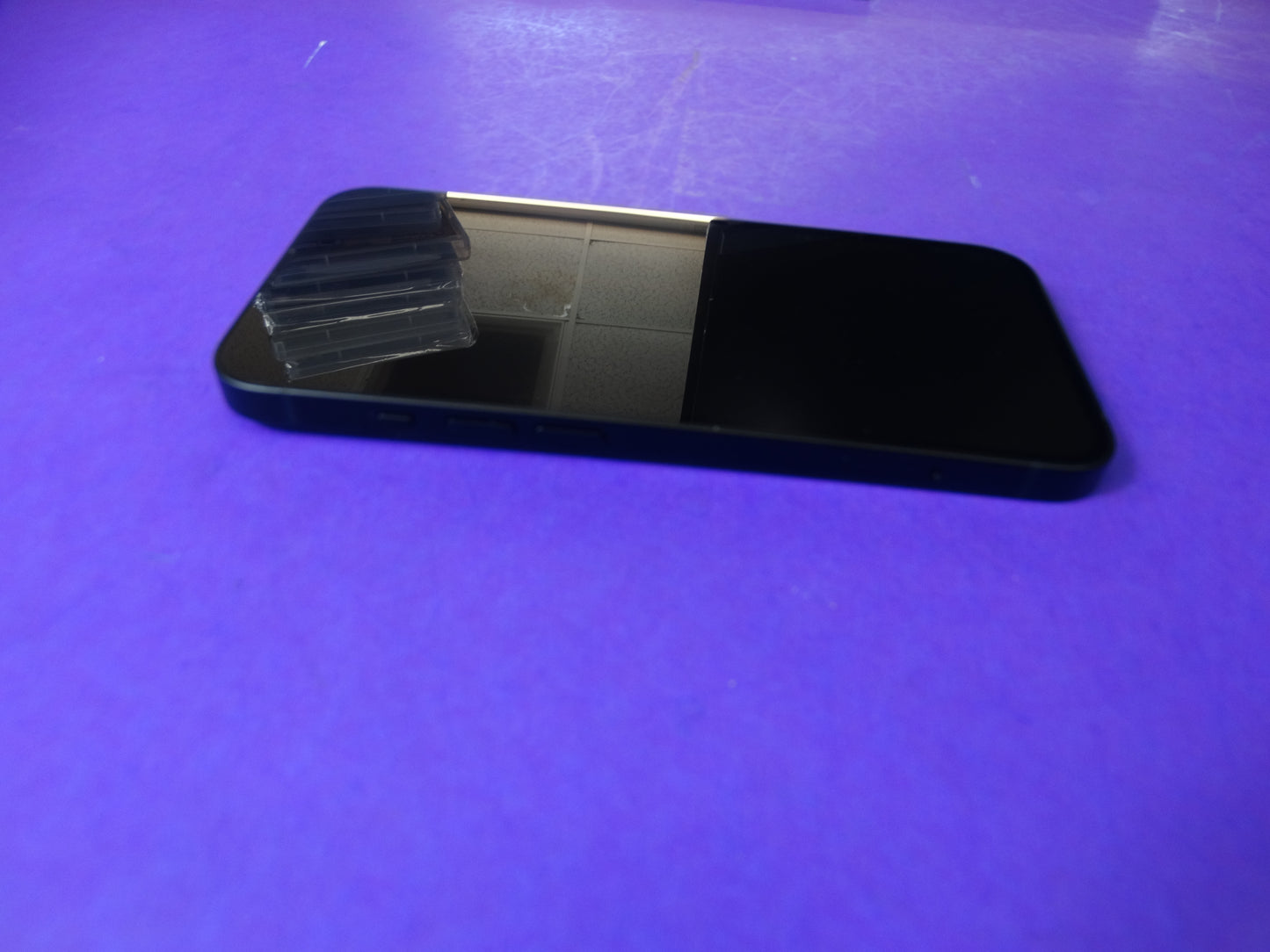 Apple iPhone 13 (Midnight, 128GB) – Tracfone / Straight Talk – 100% Battery Health