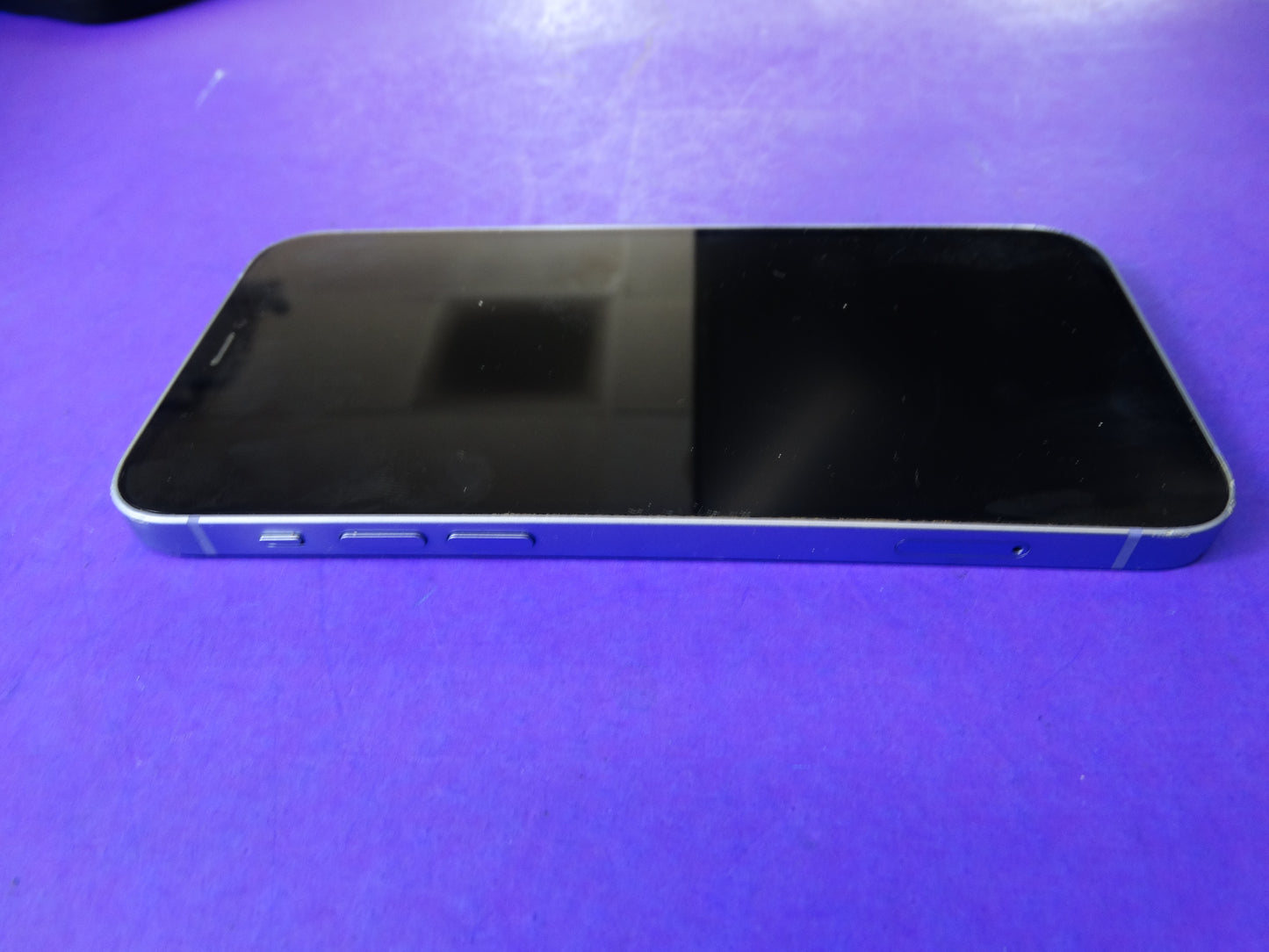 Apple iPhone 12 – 128GB (Unlocked) | iOS 18.7.1 | 76% Battery | Back Crack - WeBuyElectronic