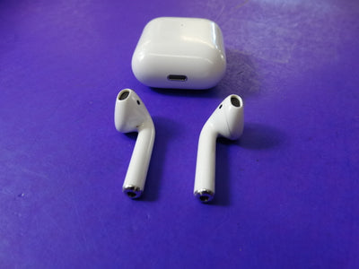 Apple AirPods 1st Gen – Original Wireless Bluetooth Earbuds - WeBuyElectronic