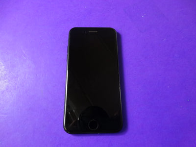 Apple iPhone 7 32GB – Unlocked – iOS 15.8.5 – 82% Battery Health