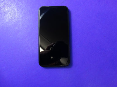 Apple iPhone 11 – 64GB – Unlocked – iOS 2.6.1 – 83% Battery Health