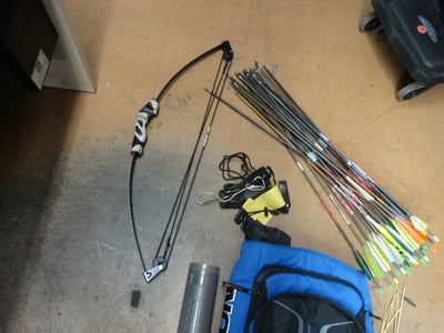 Barnett Vortex Youth Compound Bow Set β Mossy Oak, Arrows & Carry Bag