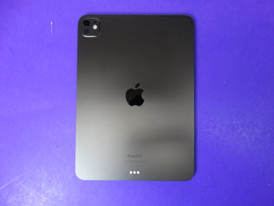 Apple iPad Pro 11" (M4, 2024) – 256GB Wi-Fi, Model MVV83LL/A, iPadOS 18.7.2