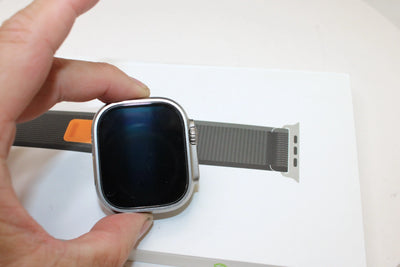 Apple Watch Ultra 49mm Titanium GPS + Cellular with Black/Gray Trail Loop (S/M)