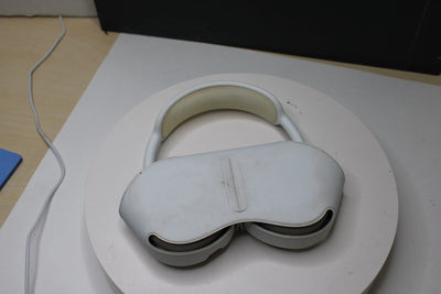 Apple AirPods Max Wireless Over-Ear Headphones – Silver (USB-C, Active Noise Cancelling) - WeBuyElectronic