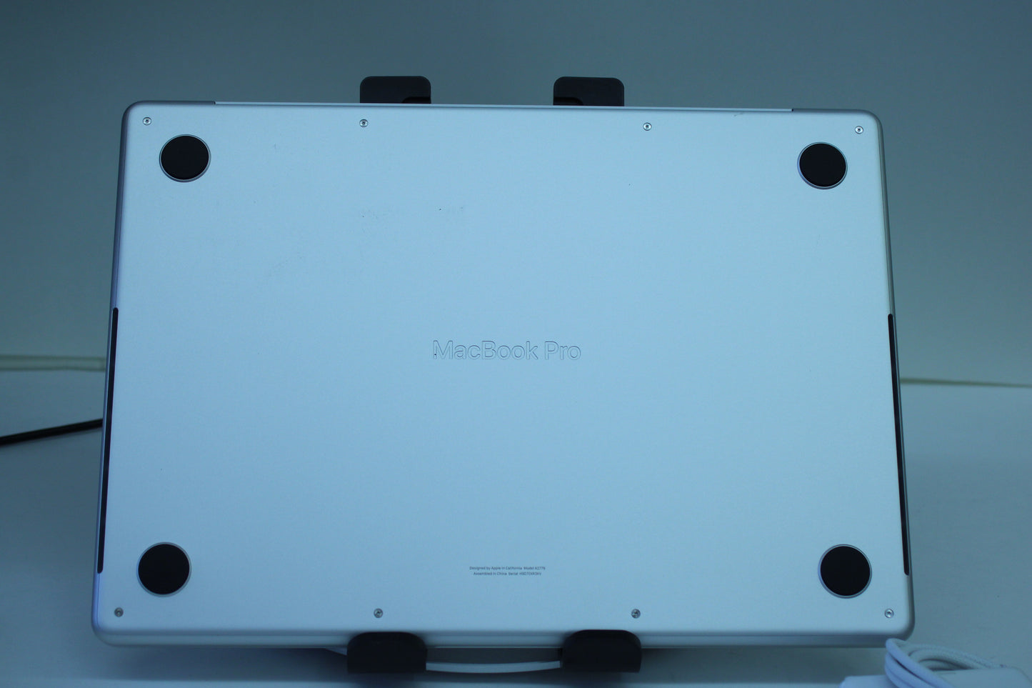 Apple MacBook Pro 14" A2779 (2020) M2 16GB RAM 1TB SSD macOS 15.5 – 100% Battery, 3 Cycles