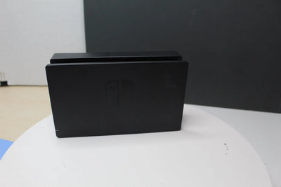 Nintendo Switch HAC-001(-01) Console Mario Kart 8 Deluxe Bundle – Neon Red & Blue Joy‑Con