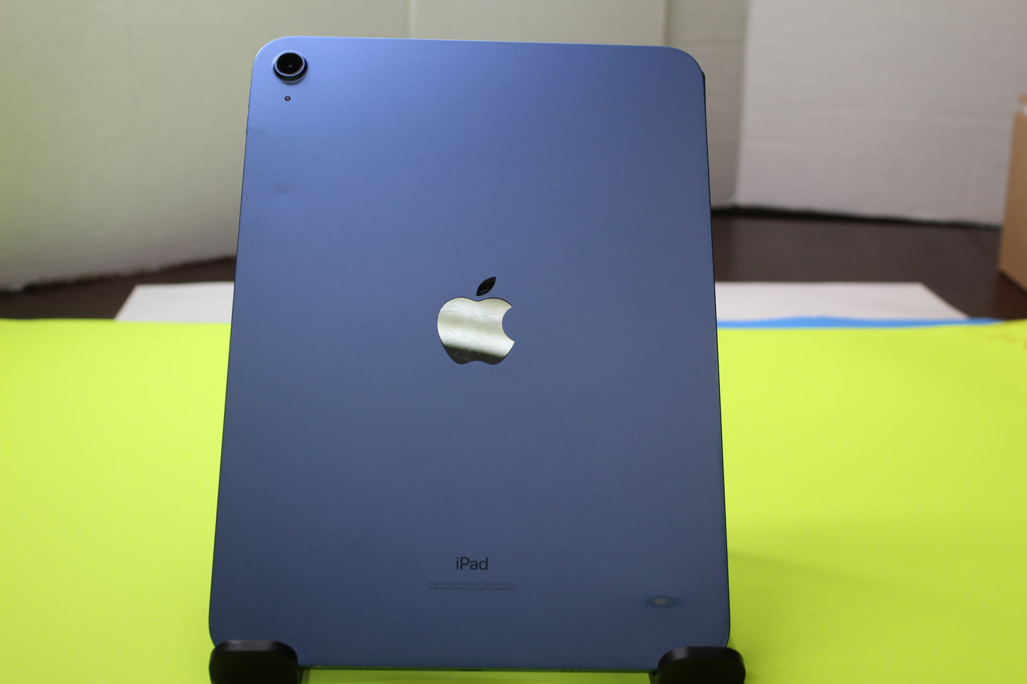 Apple iPad 10th Gen 10.9" Wi-Fi 64GB Blue (MPQ13LL/A) A2696 – Excellent Condition