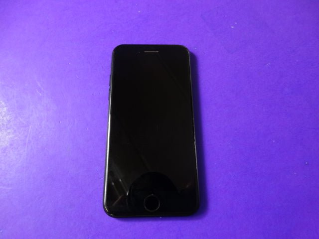 Apple iPhone 7 32GB – Unlocked – iOS 15.8.5 – 82% Battery Health - WeBuyElectronic