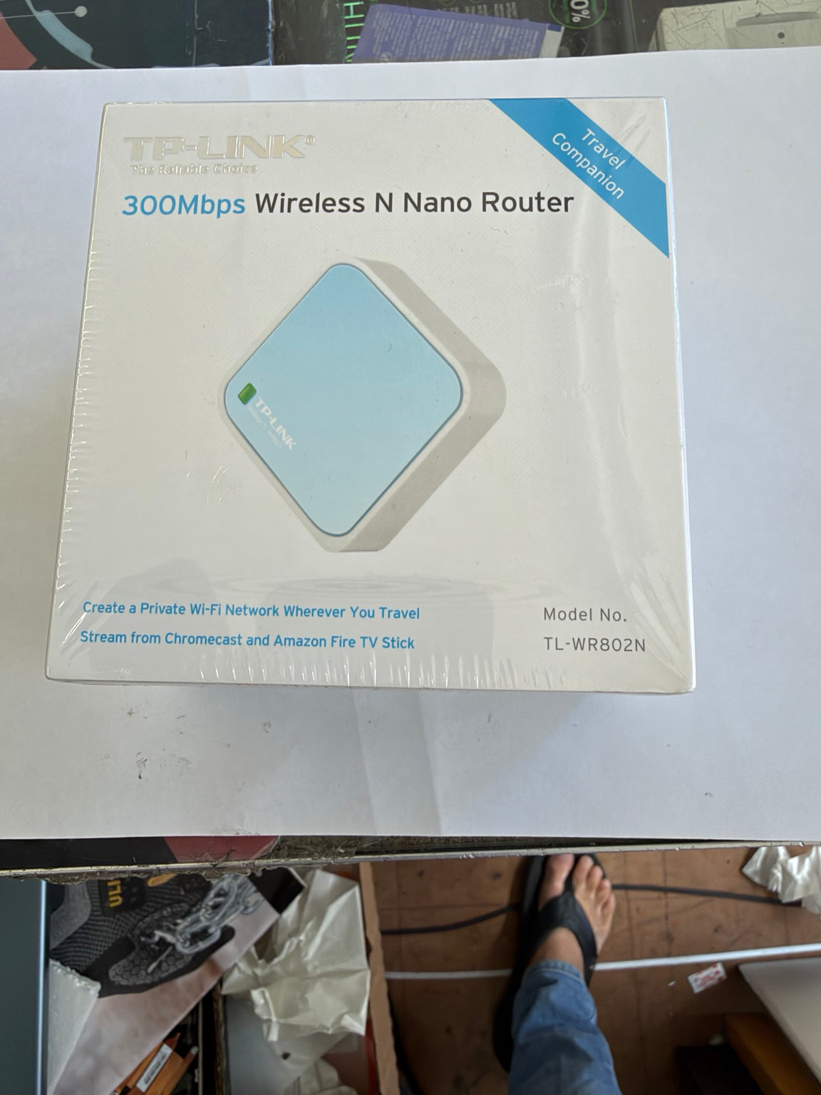 TP-Link TL-WR802N 300Mbps Wireless N Nano Travel Router blue and white new sealed retail box