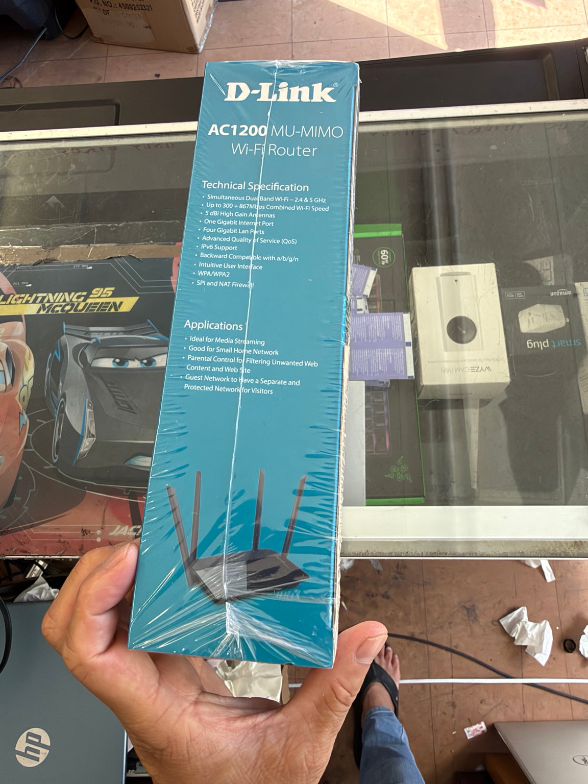 D-Link DIR-842 AC1200 MU-MIMO Router factory sealed box showing technical specifications and wireless features