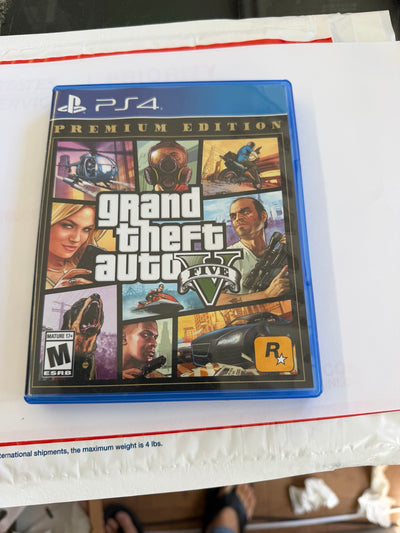 Grand Theft Auto V GTA 5 Premium Edition PS4 original front game case