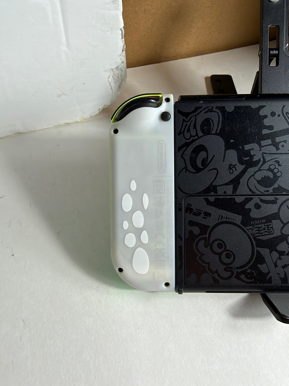 Nintendo Switch Splatoon 3 Edition left Joy-Con rear white shell with custom design