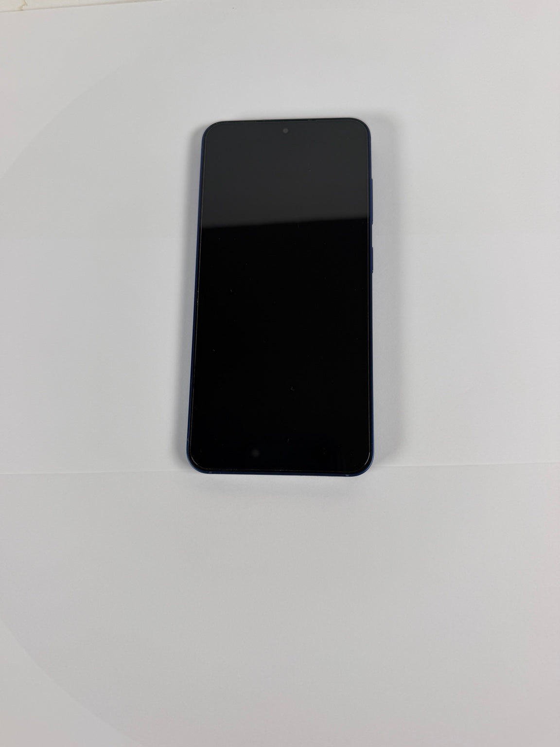 Samsung Galaxy S25 128GB Navy Blue front view with screen off