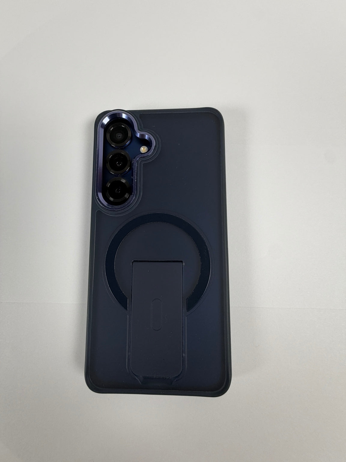 Samsung Galaxy S25 rear protective case with built-in kickstand