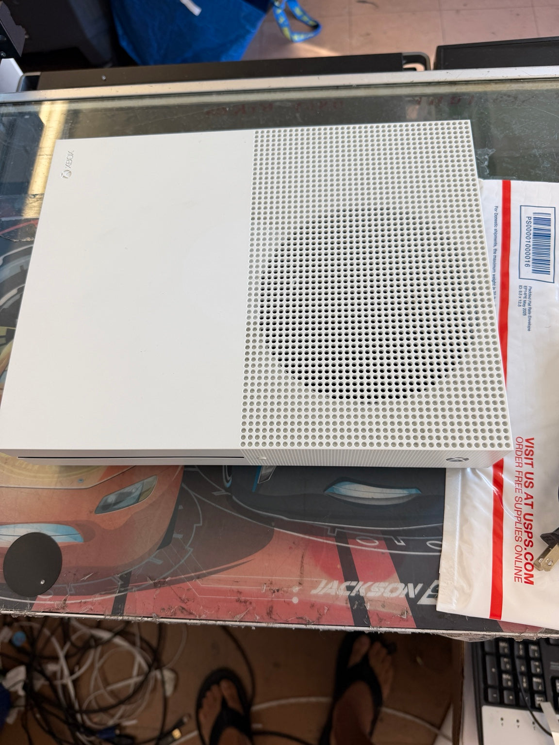 Xbox One S white console top ventilation panel