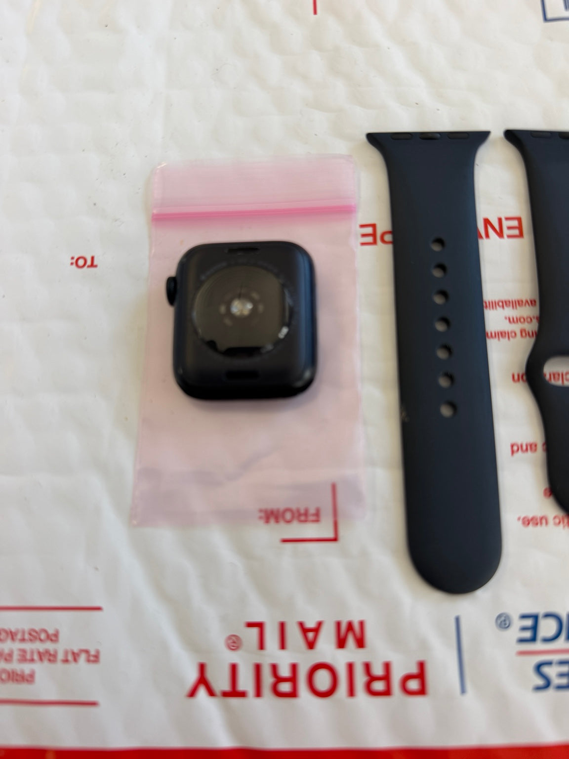 Apple Watch SE 2nd Generation rear optical heart rate sensor