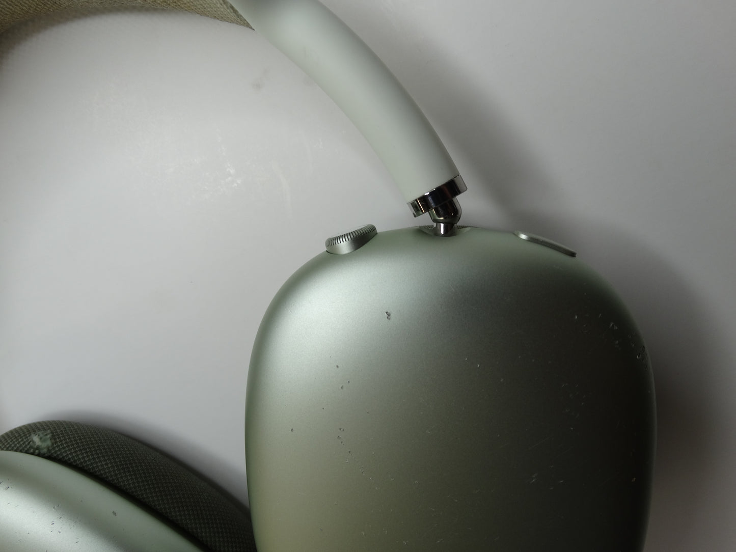 Apple AirPods Max – Green (Model MGYN3AM/A) Wireless Over-Ear Headphones