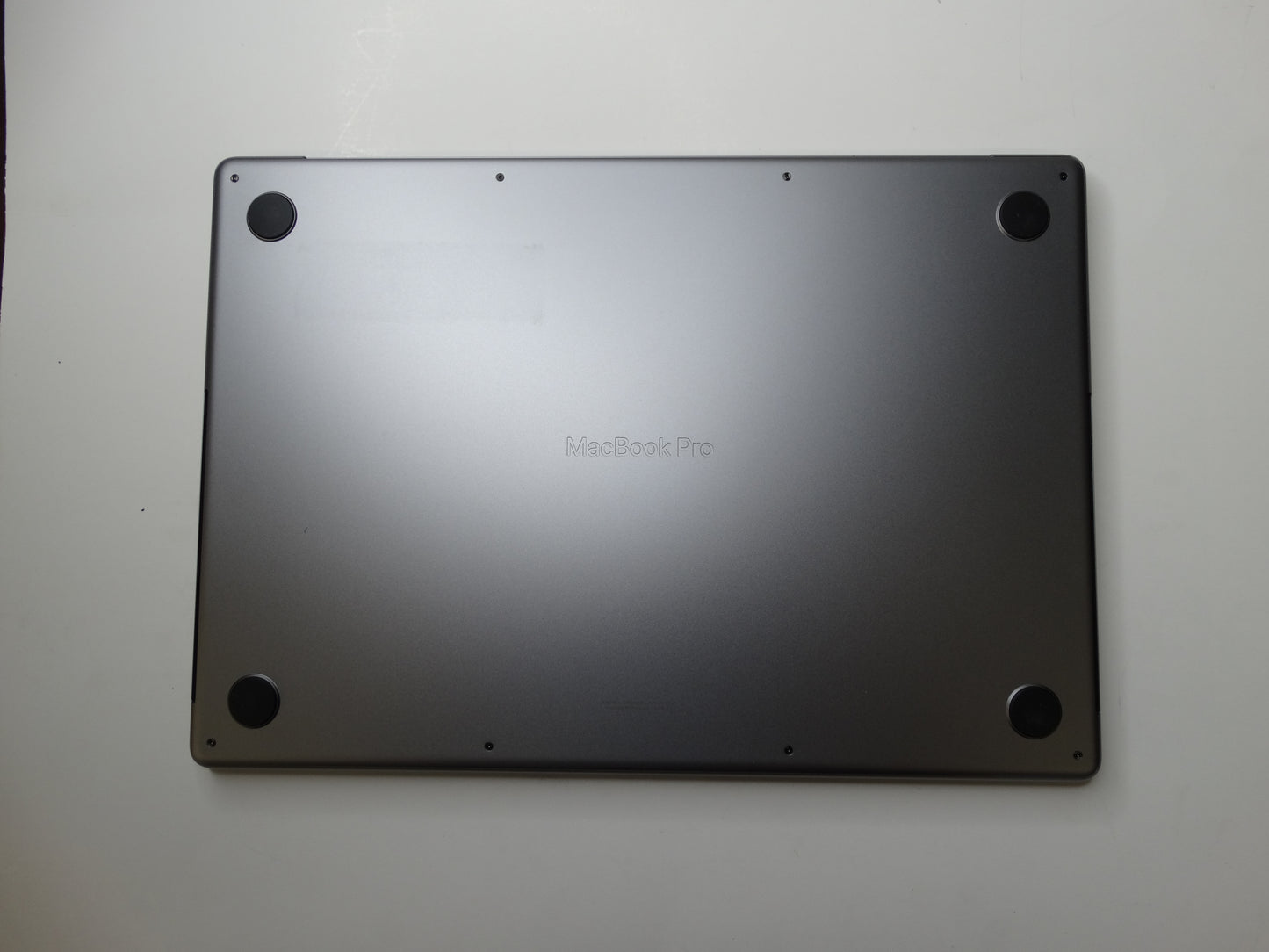 Apple MacBook Pro 16" A2780 – M2 Pro, 16GB RAM, 512GB SSD, 12-Core CPU, 19-Core GPU