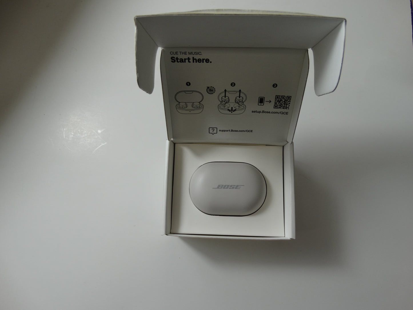 Bose QuietComfort Earbuds – Wireless Noise Cancelling Earbuds, White Smoke