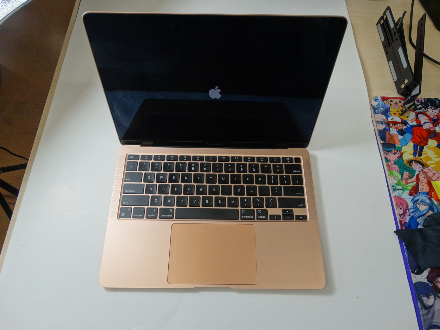 Apple MacBook Air A2337 – 13.3" Retina, M1 Chip, Rose Pink